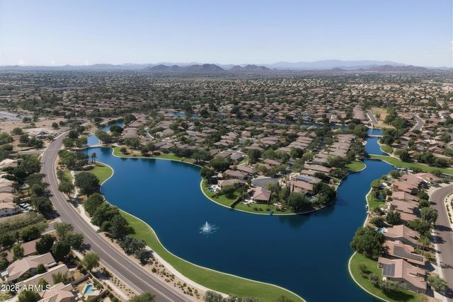 6915 W BLACKHAWK Drive, Glendale, AZ 85308