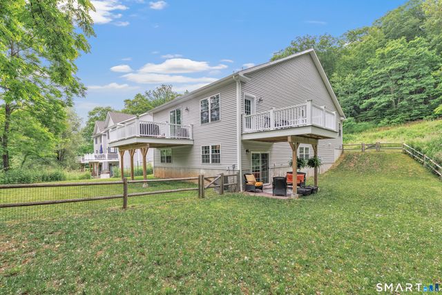 7 Oakview Lane 7, Bethel, CT 06801