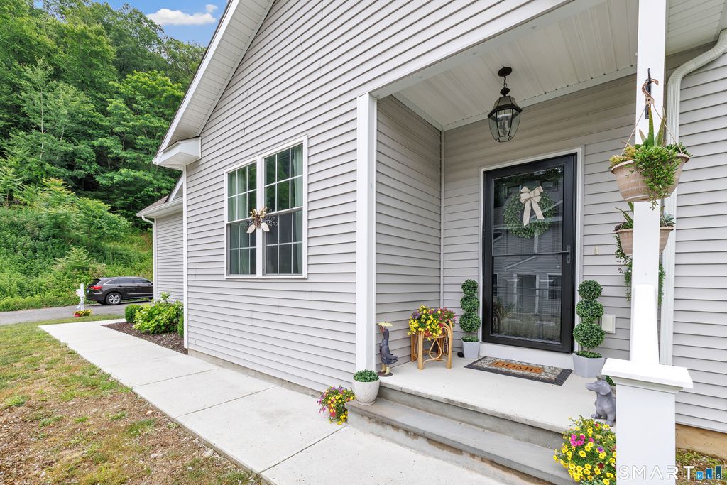 7 Oakview Lane 7, Bethel, CT 06801