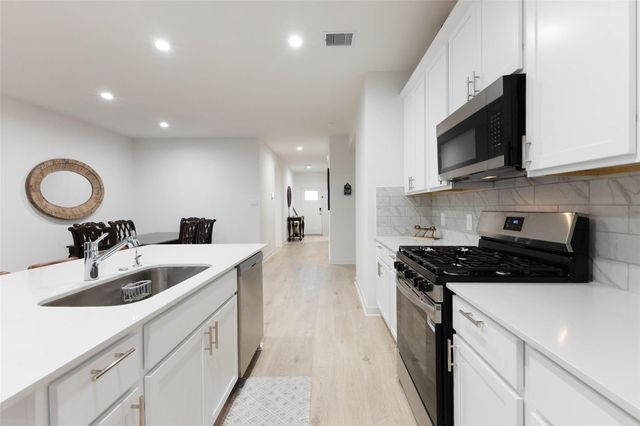 30502 White Cliff Court, Fulshear, TX 77441