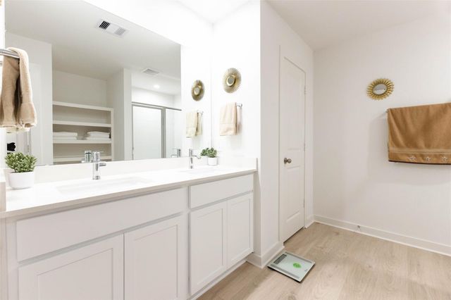 30502 White Cliff Court, Fulshear, TX 77441
