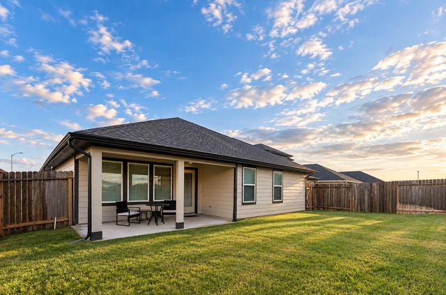 30502 White Cliff Court, Fulshear, TX 77441
