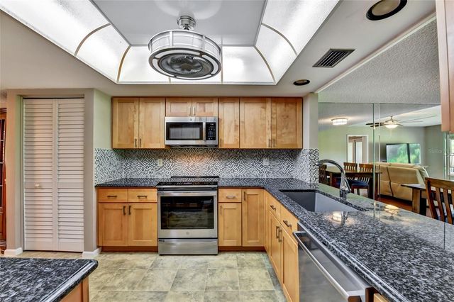 8107 BARDMOOR PLACE 103, Seminole, FL 33777