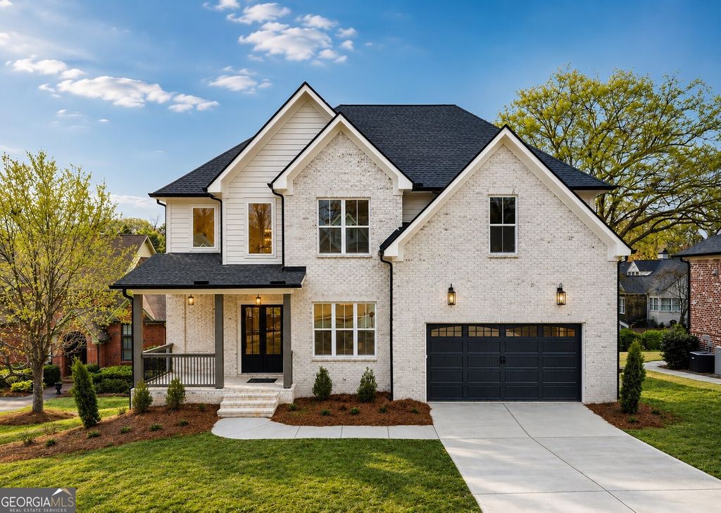 318 Vinings Walk NW, Gainesville, GA 30501