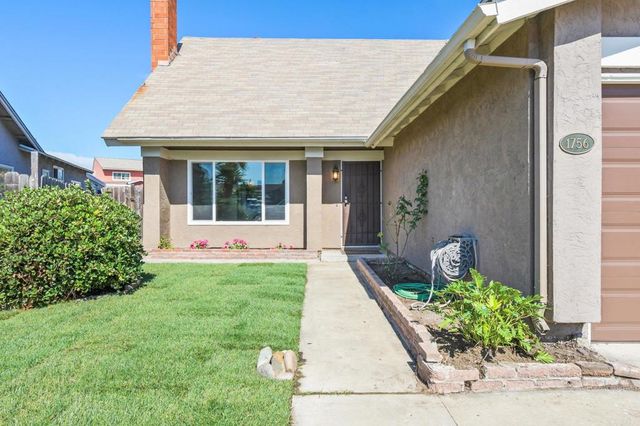 1756 Via del Tanido, San Ysidro, CA 92173