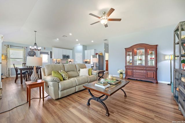 12414 Flatiron Way, Atascosa, TX 78002
