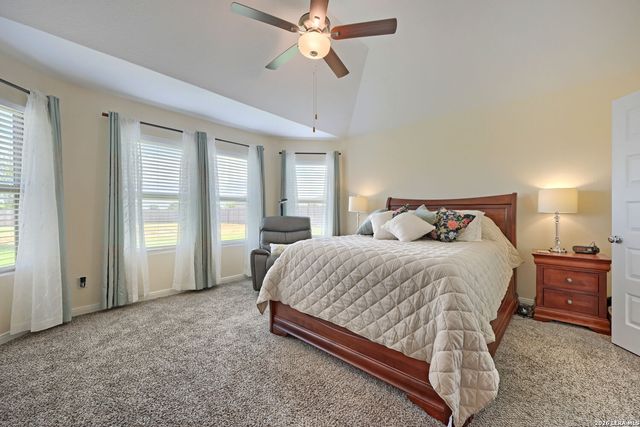 12414 Flatiron Way, Atascosa, TX 78002