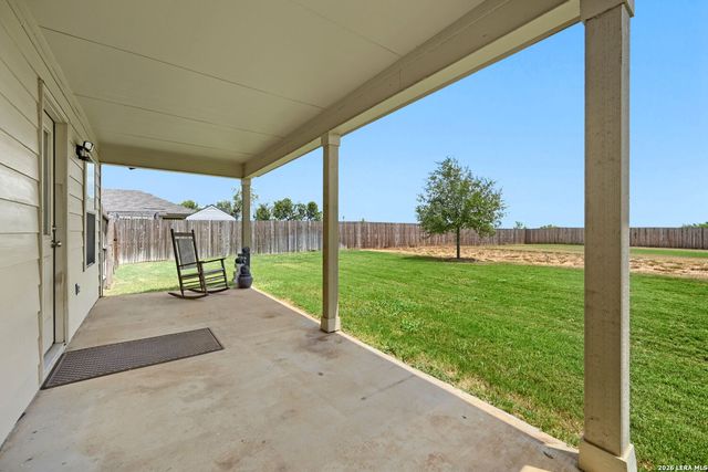 12414 Flatiron Way, Atascosa, TX 78002