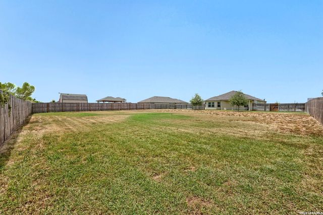 12414 Flatiron Way, Atascosa, TX 78002