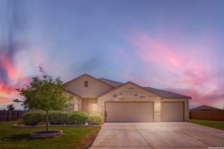 12414 Flatiron Way, Atascosa, TX 78002