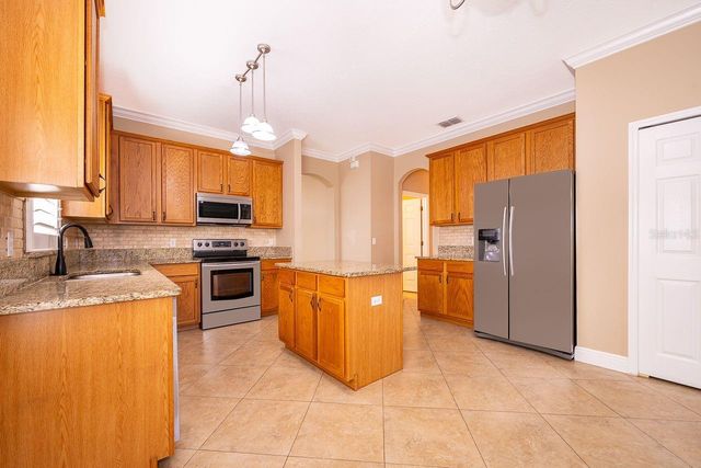 9330 MARSH OAKS COURT, Orlando, FL 32832