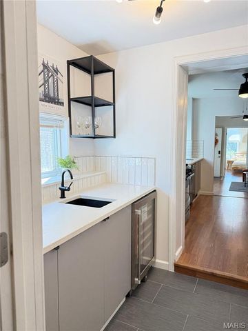 2840 Dalton Avenue, St Louis, MO 63139