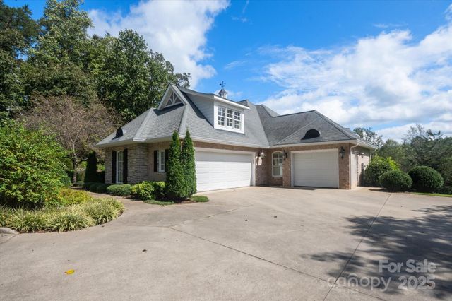 733 Plantation Drive Extension, Rutherfordton, NC 28139