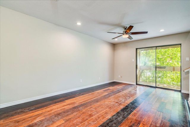 1411 Norwalk LN 207, Austin, TX 78703