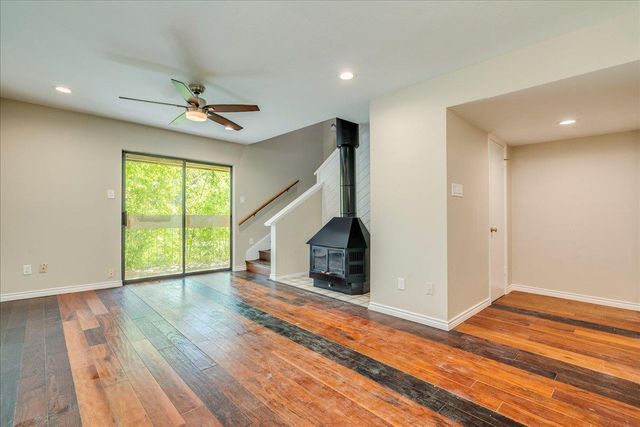 1411 Norwalk LN 207, Austin, TX 78703