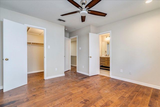 1411 Norwalk LN 207, Austin, TX 78703