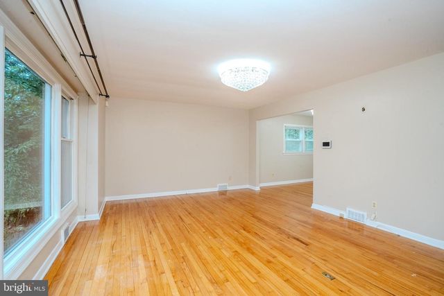 318 OAK LN, Princeton Junction, NJ 08550