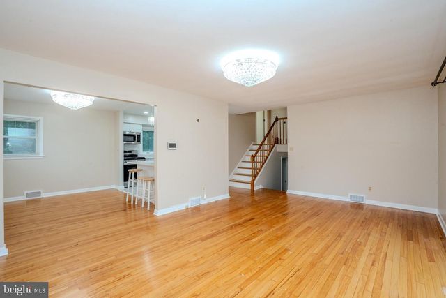 318 OAK LN, Princeton Junction, NJ 08550