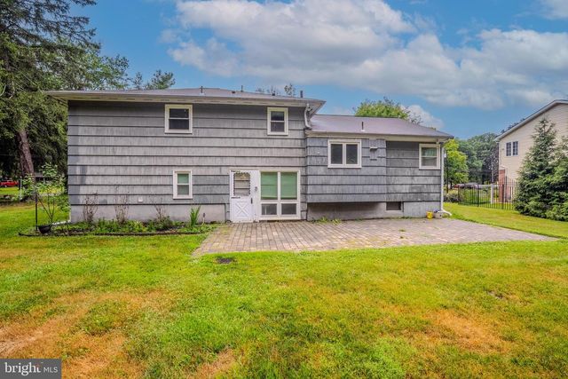 318 OAK LN, Princeton Junction, NJ 08550