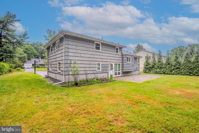 318 OAK LN, Princeton Junction, NJ 08550