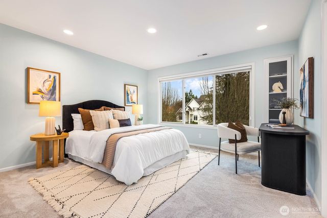 18206 NW Montreux Drive, Issaquah, WA 98027