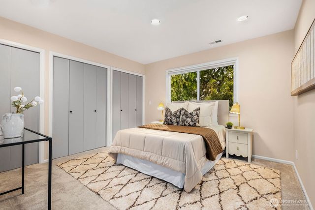 18206 NW Montreux Drive, Issaquah, WA 98027