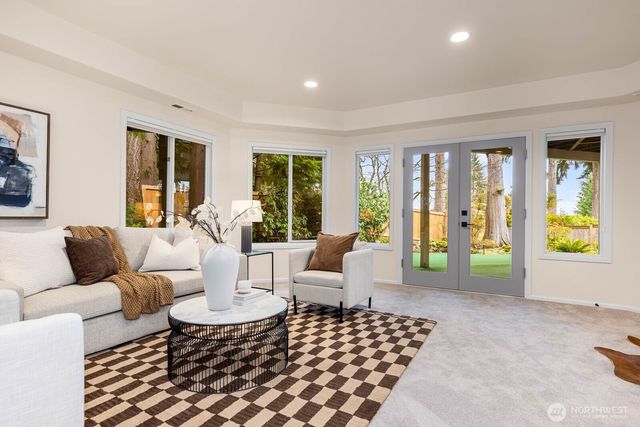 18206 NW Montreux Drive, Issaquah, WA 98027