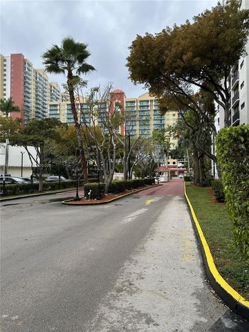 17021 N Bay Road 116, Sunny Isles Beach, FL 33160