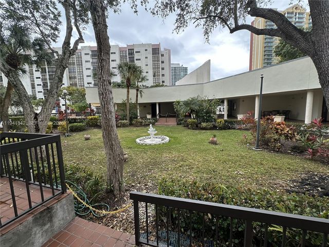 17021 N Bay Road 116, Sunny Isles Beach, FL 33160