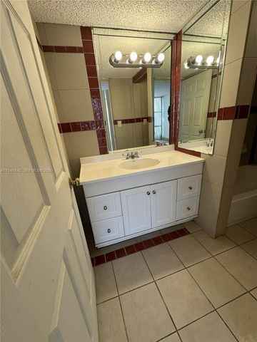 17021 N Bay Road 116, Sunny Isles Beach, FL 33160