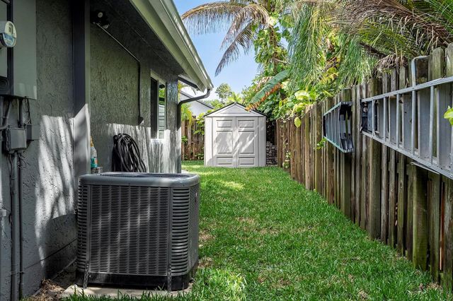 2822 NW 111th Avenue, Sunrise, FL 33322