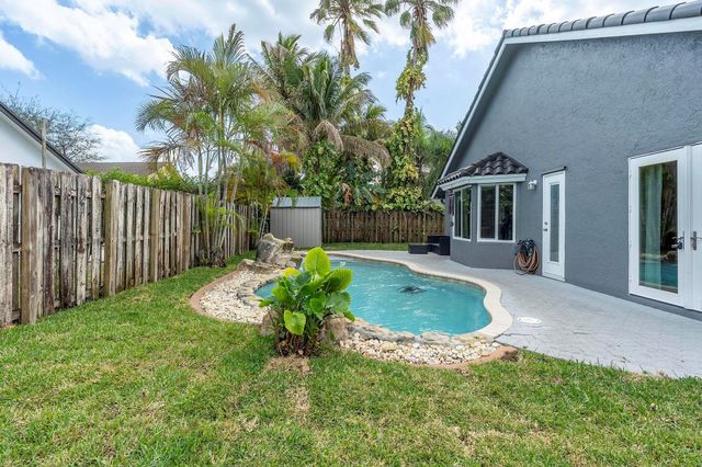 2822 NW 111th Avenue, Sunrise, FL 33322