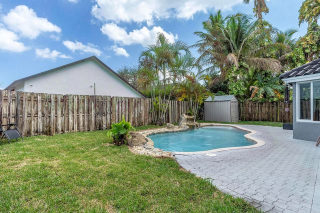 2822 NW 111th Avenue, Sunrise, FL 33322