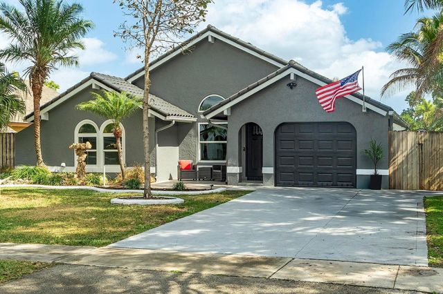 2822 NW 111th Avenue, Sunrise, FL 33322