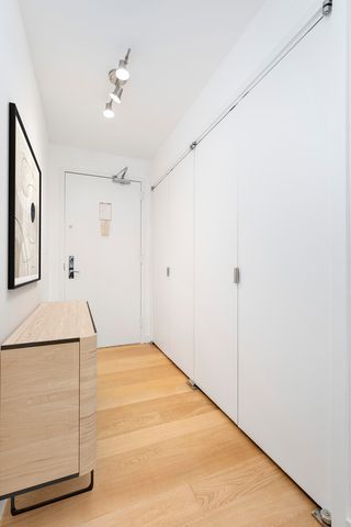 225 Rector Pl Apt 19A, New York City, NY 10280