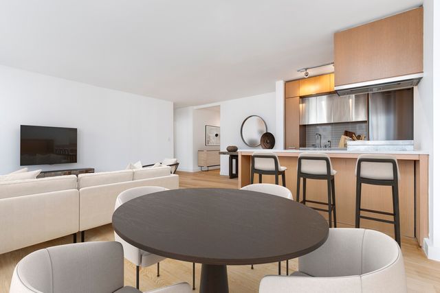225 Rector Pl Apt 19A, New York City, NY 10280