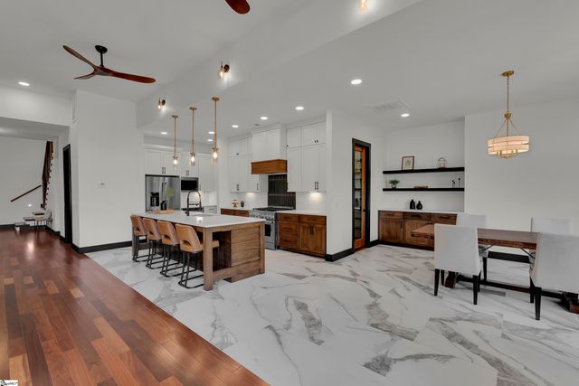 4014 Hardwood Pointe Drive, West Union, SC 29696