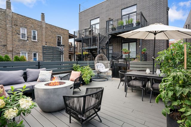 1459 W Superior Street 1E, Chicago, IL 60642
