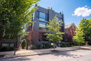 1459 W Superior Street 1E, Chicago, IL 60642