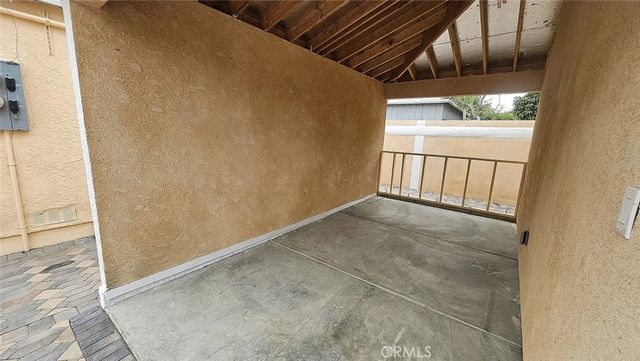 711 Sloan Ave N, Compton, CA 90221