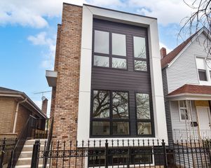 4938 W Medill Avenue, Chicago, IL 60639