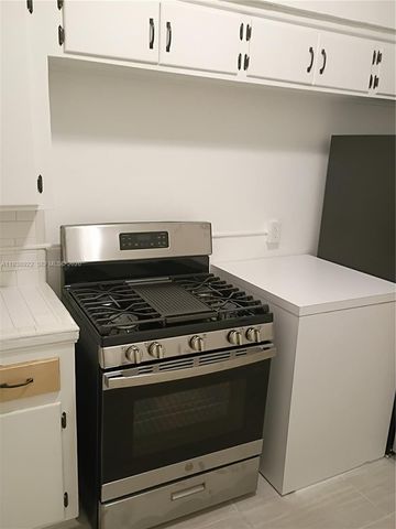 235 83rd St 4, Miami Beach, FL 33141