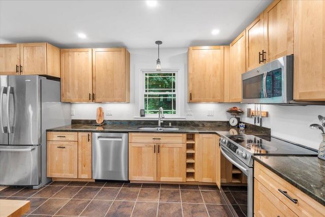 80 Phoenix Circle, Richmond, VT 05477