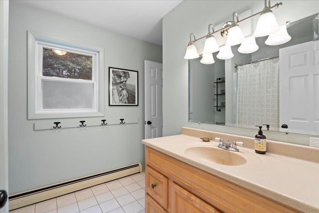 80 Phoenix Circle, Richmond, VT 05477