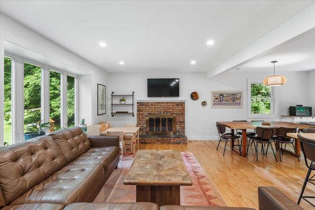 80 Phoenix Circle, Richmond, VT 05477