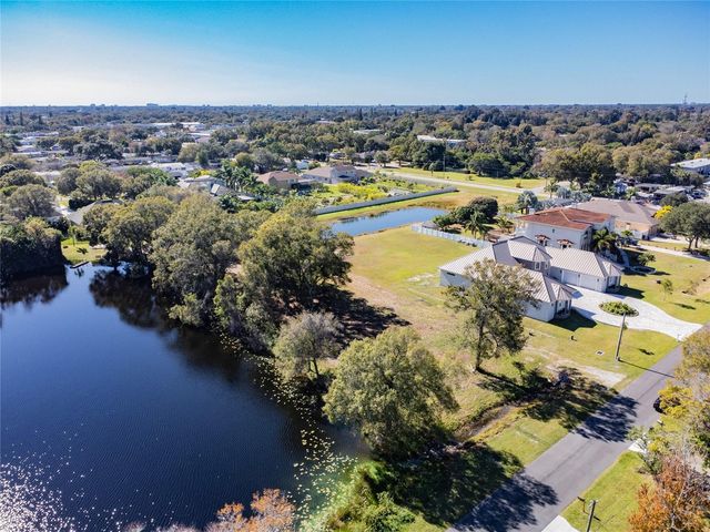 5750 60TH AVENUE N, St Petersburg, FL 33709