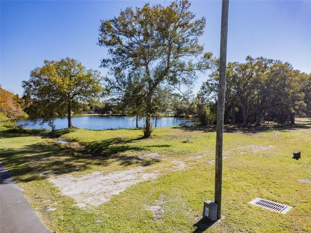 5750 60TH AVENUE N, St Petersburg, FL 33709