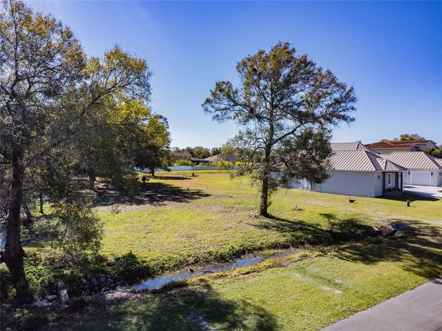 5750 60TH AVENUE N, St Petersburg, FL 33709