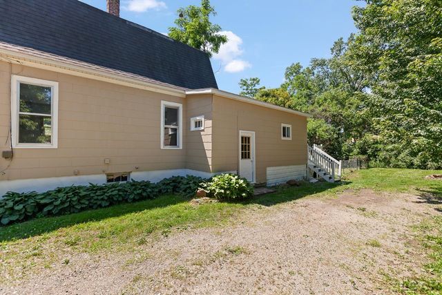 120 Sherman Street, Brooklyn, MI 49286