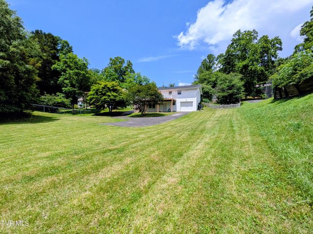 4510 Ronald Drive, Kingsport, TN 37664
